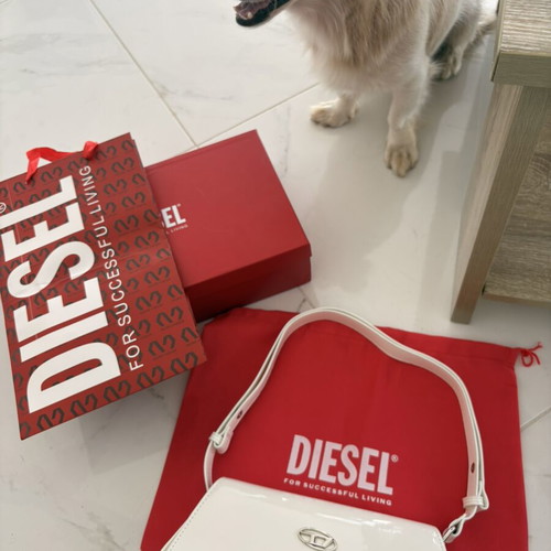 Diesel shoulder bag like new, white