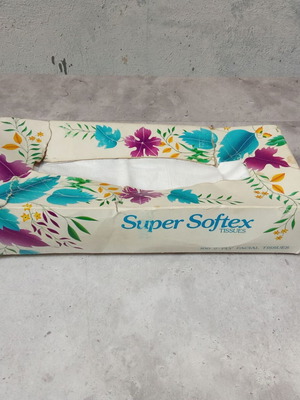 Колекционерска кутия за салфетки Super Softex, употребявана, 1980