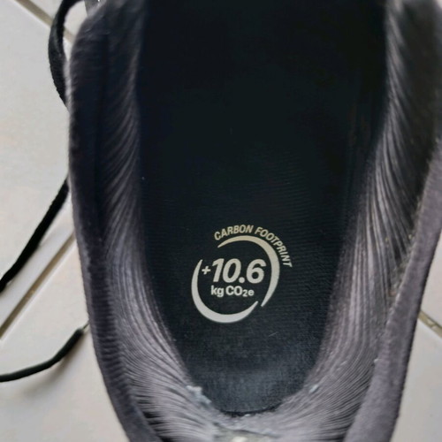 Asics Gel Kayano 31 used, size 42, black and white