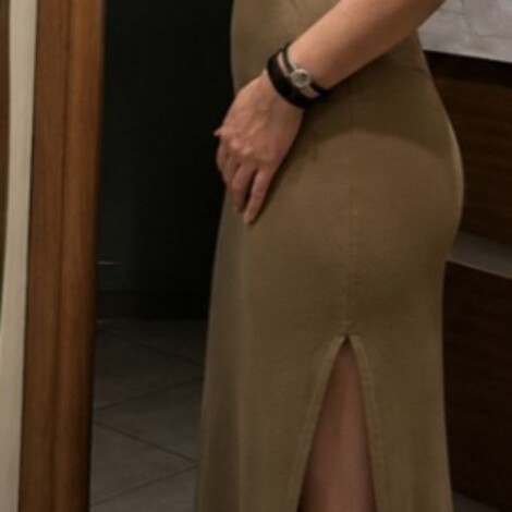 Caramella long off-shoulder dress like new with side slit and beautiful back