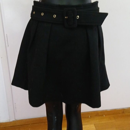 Wool skirt black like new, short, D&G, size M