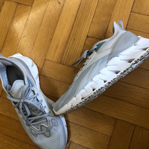 Reebok Zig athletic shoes like new, gray, size 41