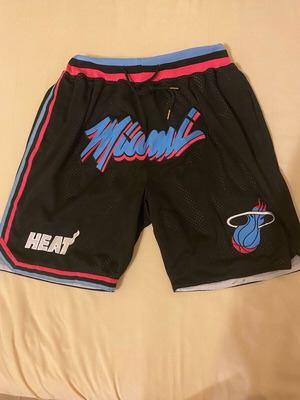 Just Don Shorts NBA μαύρα σαν καινούργια, μέγεθος L