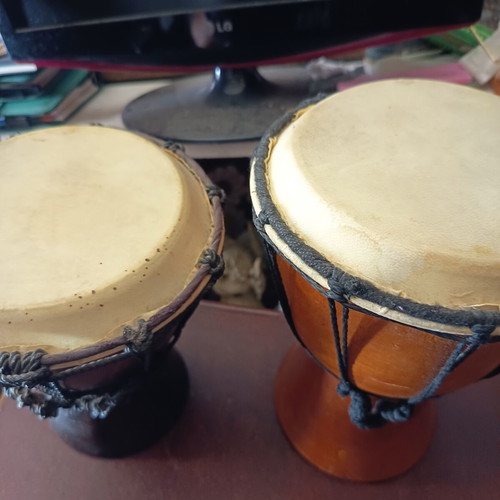 Doumbeks like new, set of 2 wooden percussion drums