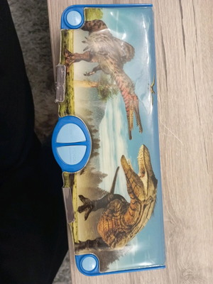 Vintage school pencil case like new with 4 functions and magnetic opening