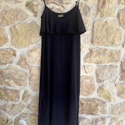 Maxi dress with ruffles, black, size XL, like new