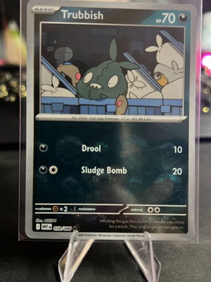 Trubbish Pokémon card like new WHT 059/086