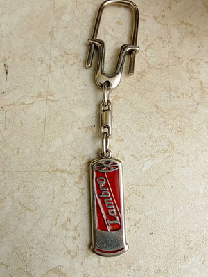 Vintage keychain used, good condition