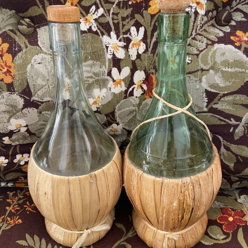 Vintage νταμιτζάνα Vino d’Italia used with gift decor