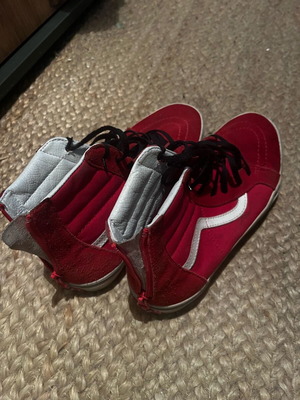 Vans athletic shoes like new, red, size 38
