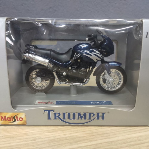 Maisto Triumph Tiger scale model 1/18