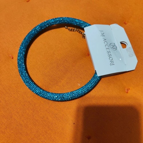 Choker in blue with rhinestones, new