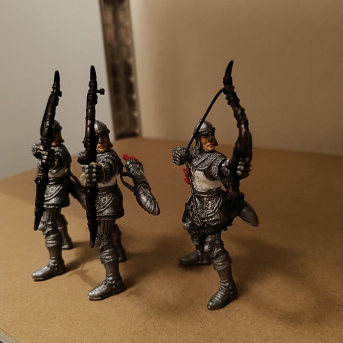 Fiondor Archers The Lord of the Ring plastic miniatures like new, set of 3