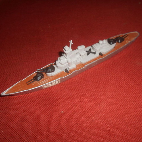 Matchbox Sea Kings K-303 Battleship toy, Lesney England 1976