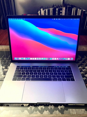 MacBook Pro 15" 2016 Core i7 16GB RAM 512GB SSD μεταχειρισμένο