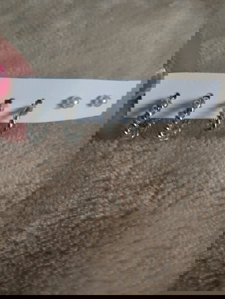 τρία σετ σκουλαρίκια