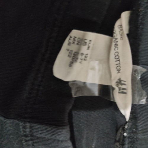 H&M Kids 3/4 Leggings Like New, Age 7-8, Black