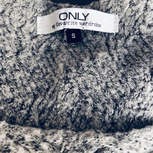 Only sweaters used, pack of 2, gray, sizes S and XS