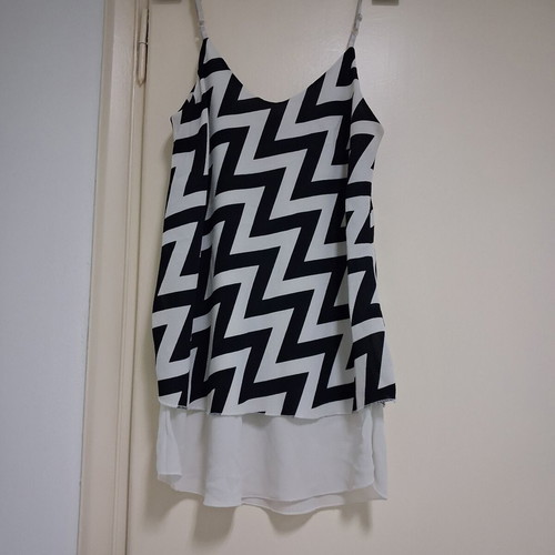 Donatella sleeveless top used, size M/L, black and white