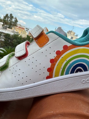 Adidas Stan Smith tennis shoes for girls size 35 used