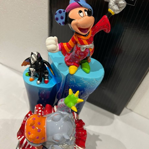 Disney Showcase Collection Britto Fantasia 75th Anniversary Enesco statue like new
