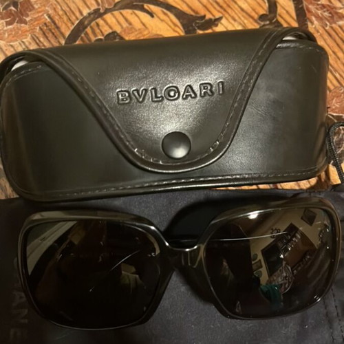 Bvlgari BV 8020B women's sunglasses used, black