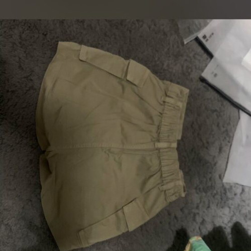 Khaki cargo shorts used, size XS