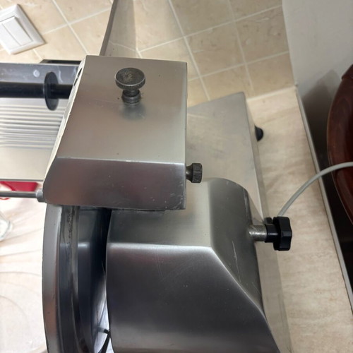 Professional electric meat slicer 300mm used, adjustable thickness