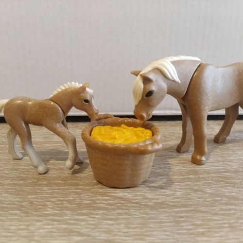 Playmobil Country Horse with Foal like new