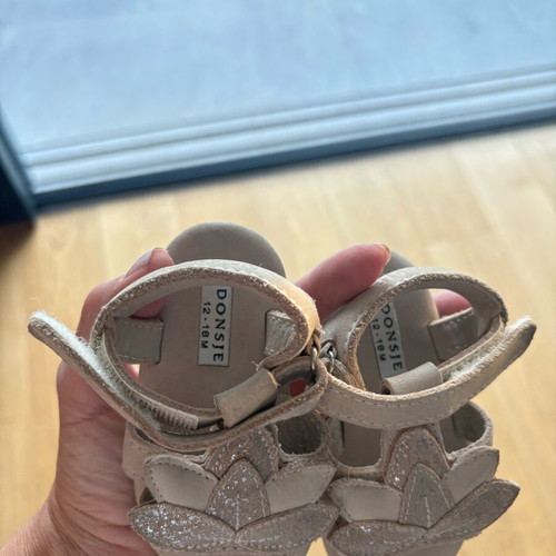 Donsje sandals like new, suede with velcro, size 12-18 months