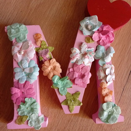 Decorative wooden monogram with flower like new