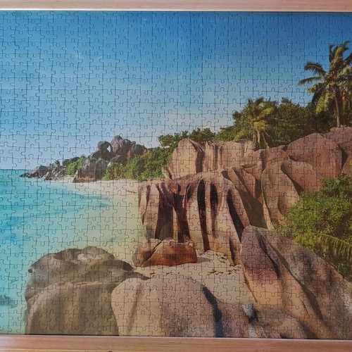 Puzzle framed like new, dimensions 0.53x0.73 m
