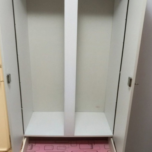 Wardrobe for small spaces like new, 2 doors and 2 drawers