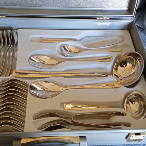 BSB Solingen cutlery set 70 pieces with 24 karat gold, new