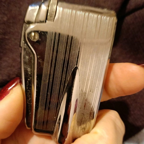 Ronson Varaflame Chrome Lighter like new, vintage 1980s