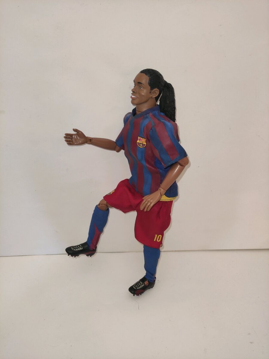 ロナウジーニョ FCバルセロナフィギュア kick-o-mania Figurine Kick O Mania Ronaldinho FC BARCELONA | eBay