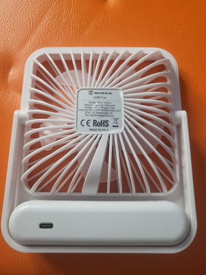Morris fan like new with 5 speed levels, USB rechargeable