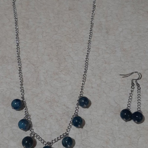 Necklace and earrings set with apatite in steel, 50 cm length, new