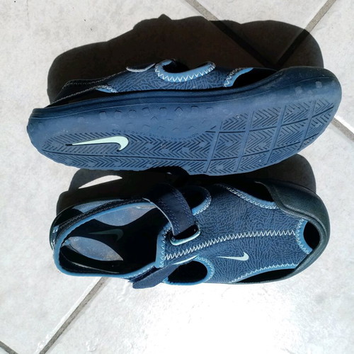 Nike summer sandals used, blue, adjustable with velcro