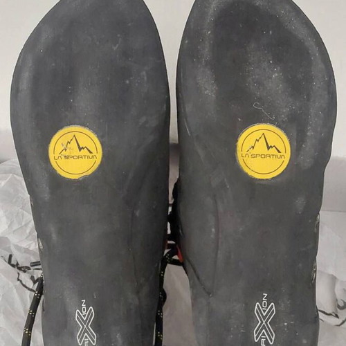 La Sportiva Tarantulace climbing shoes size 35, like new