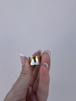 Women's ring like new