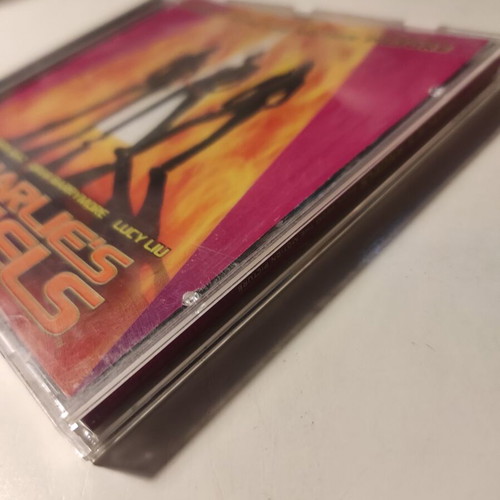 Charlie's Angels CD like new, movie soundtrack