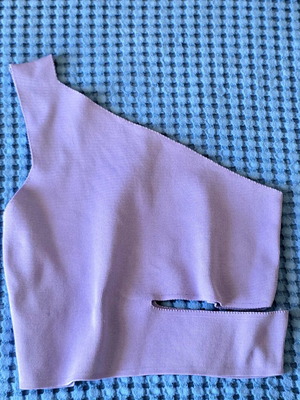 One-shoulder purple crop top, free size