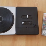 Dj Hero Nintendo Wii σαν καινούργιο με αυθεντικό DJ Turntable Controller