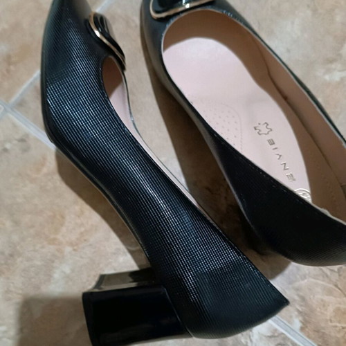 Leather pumps new black size 41 with anatomical heel
