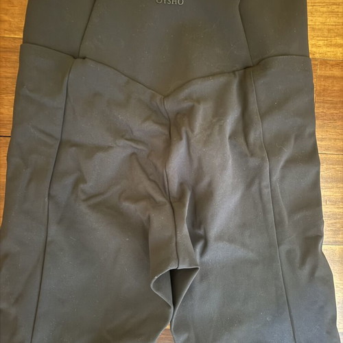 Oysho high rise compressive cycling shorts, black