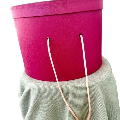 Large fuchsia storage box like new