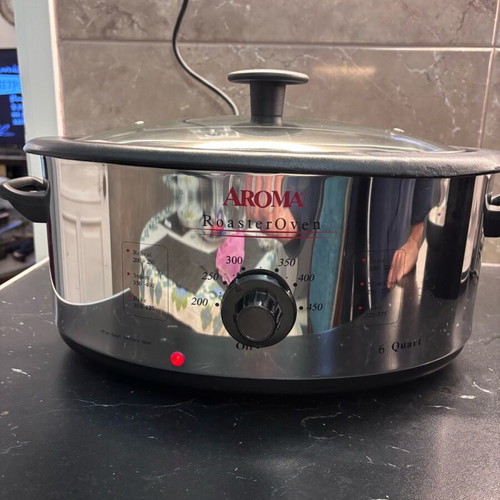 Aroma Roaster Oven 6-Quart stainless steel like new