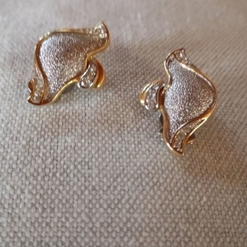 Vintage earrings with clip, steel, like new