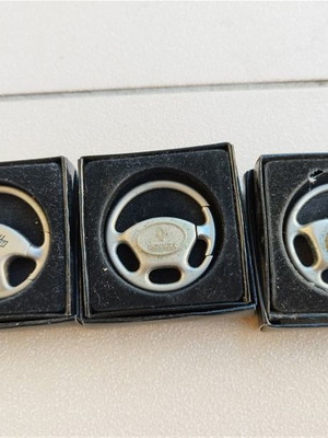 Car steering wheel keychain new, metal